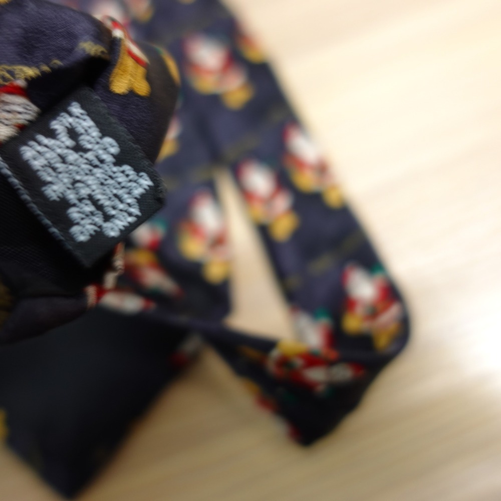 Christmas Neck Tie Mens Black Silk HALLMARK Santa Claus Holiday Festive MMG - Picture 9 of 10
